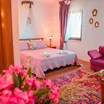 Alesta Hotel